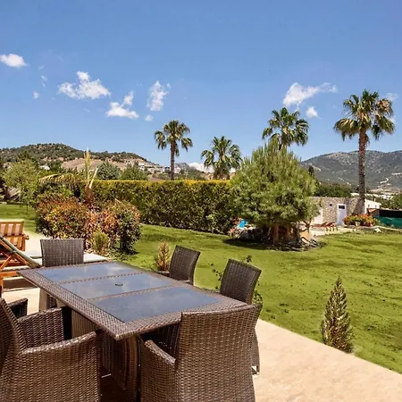 Gorgeous House With Shared Pool Surrounded By Nature In Bodrum